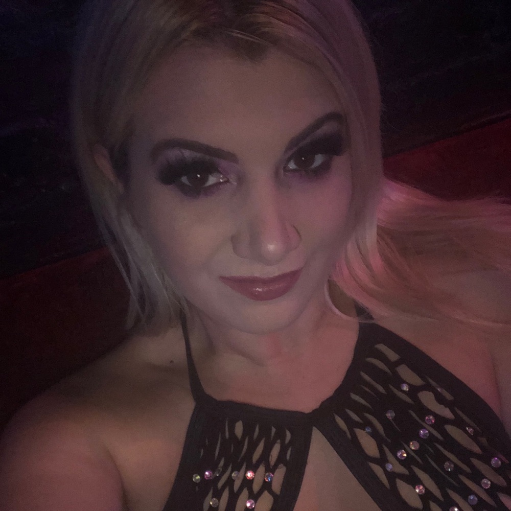 Meet your Posher, Alexandra